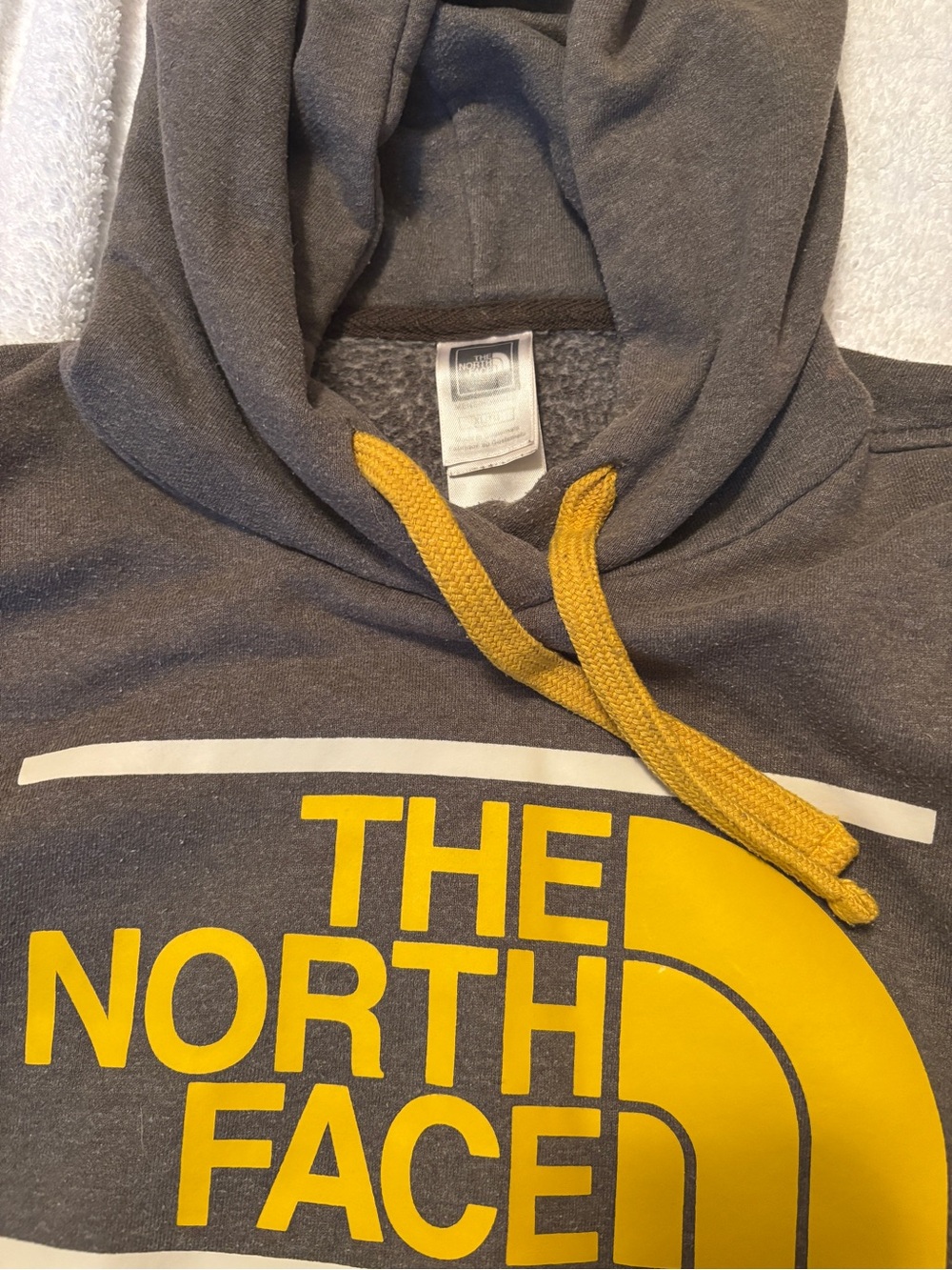 The North Face Brown Pullover Hoodie with Yellow Logo and Drawcord. Size XL - Picture 2 of 8